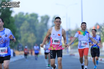 BINH DUONG NEW CITY HALF MARATHON 2024 - Ảnh #1775987