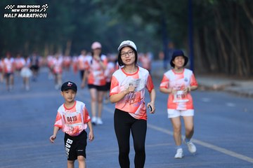BINH DUONG NEW CITY HALF MARATHON 2024 - Ảnh #1773927
