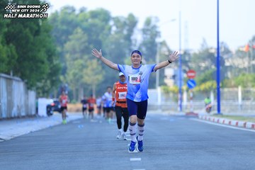 BINH DUONG NEW CITY HALF MARATHON 2024 - Ảnh #1776040