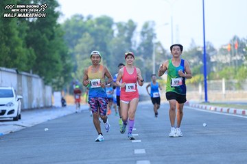 BINH DUONG NEW CITY HALF MARATHON 2024 - Ảnh #1763746