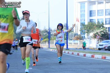 BINH DUONG NEW CITY HALF MARATHON 2024 - Ảnh #1766647