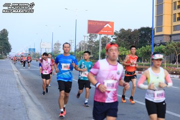 BINH DUONG NEW CITY HALF MARATHON 2024 - Ảnh #1773378