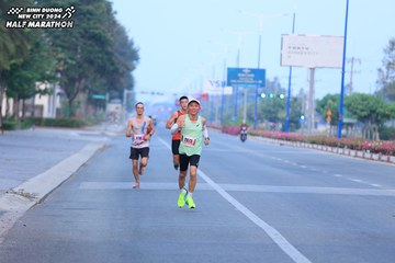 BINH DUONG NEW CITY HALF MARATHON 2024 - Ảnh #1765437