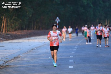 BINH DUONG NEW CITY HALF MARATHON 2024 - Ảnh #1773667