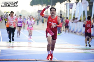 BINH DUONG NEW CITY HALF MARATHON 2024 - Ảnh #1762436