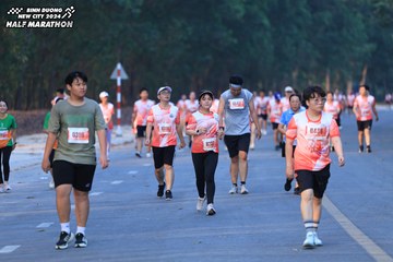 BINH DUONG NEW CITY HALF MARATHON 2024 - Ảnh #1773290