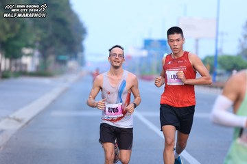 BINH DUONG NEW CITY HALF MARATHON 2024 - Ảnh #1765441