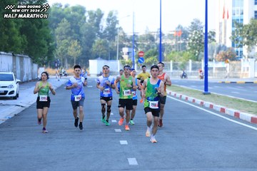 BINH DUONG NEW CITY HALF MARATHON 2024 - Ảnh #1774959
