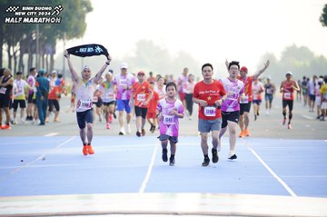 BINH DUONG NEW CITY HALF MARATHON 2024 - Ảnh #1763303