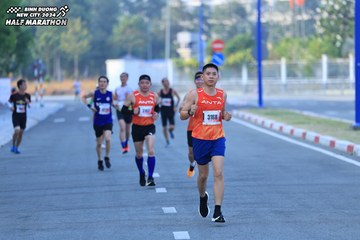 BINH DUONG NEW CITY HALF MARATHON 2024 - Ảnh #1775240