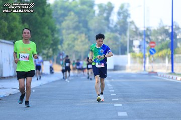 BINH DUONG NEW CITY HALF MARATHON 2024 - Ảnh #1768194