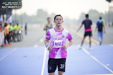 BINH DUONG NEW CITY HALF MARATHON 2024 - Ảnh #1774346