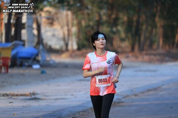 BINH DUONG NEW CITY HALF MARATHON 2024 - Ảnh #1773591
