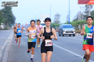 BINH DUONG NEW CITY HALF MARATHON 2024 - Ảnh #1766883