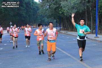 BINH DUONG NEW CITY HALF MARATHON 2024 - Ảnh #1774336