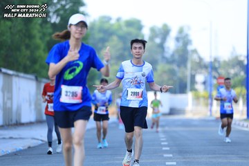 BINH DUONG NEW CITY HALF MARATHON 2024 - Ảnh #1768509