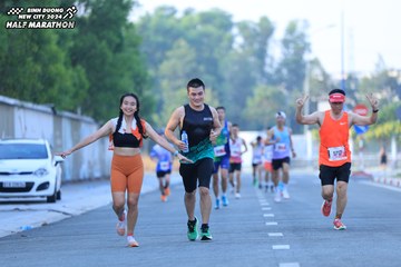 BINH DUONG NEW CITY HALF MARATHON 2024 - Ảnh #1775958
