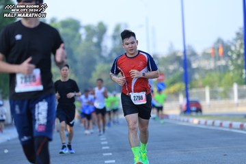 BINH DUONG NEW CITY HALF MARATHON 2024 - Ảnh #1766114