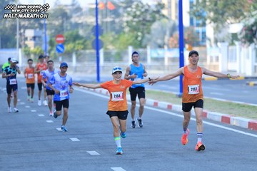 BINH DUONG NEW CITY HALF MARATHON 2024 - Ảnh #1774808