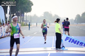 BINH DUONG NEW CITY HALF MARATHON 2024 - Ảnh #1773697
