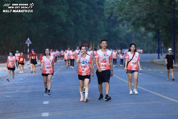 BINH DUONG NEW CITY HALF MARATHON 2024 - Ảnh #1773966
