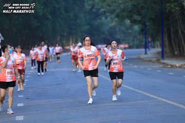 BINH DUONG NEW CITY HALF MARATHON 2024 - Ảnh #1774026