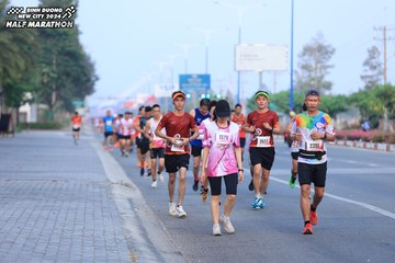 BINH DUONG NEW CITY HALF MARATHON 2024 - Ảnh #1773148