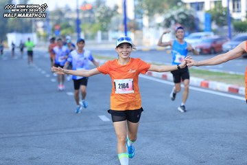 BINH DUONG NEW CITY HALF MARATHON 2024 - Ảnh #1774811