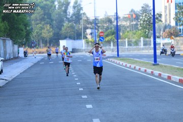 BINH DUONG NEW CITY HALF MARATHON 2024 - Ảnh #1775023