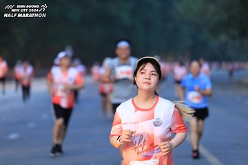 BINH DUONG NEW CITY HALF MARATHON 2024 - Ảnh #1773297