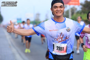 BINH DUONG NEW CITY HALF MARATHON 2024 - Ảnh #1774563