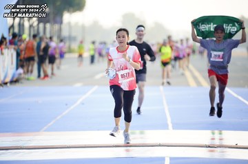 BINH DUONG NEW CITY HALF MARATHON 2024 - Ảnh #1762625
