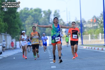 BINH DUONG NEW CITY HALF MARATHON 2024 - Ảnh #1766007