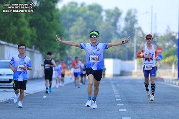BINH DUONG NEW CITY HALF MARATHON 2024 - Ảnh #1765858