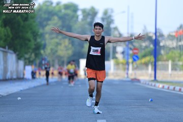 BINH DUONG NEW CITY HALF MARATHON 2024 - Ảnh #1765167