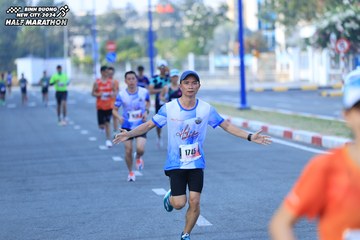 BINH DUONG NEW CITY HALF MARATHON 2024 - Ảnh #1774818