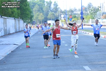 BINH DUONG NEW CITY HALF MARATHON 2024 - Ảnh #1769671