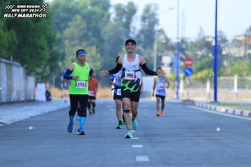 BINH DUONG NEW CITY HALF MARATHON 2024 - Ảnh #1764825