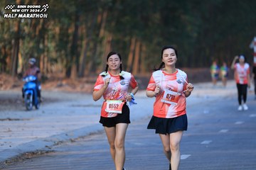 BINH DUONG NEW CITY HALF MARATHON 2024 - Ảnh #1773503