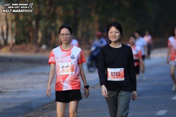 BINH DUONG NEW CITY HALF MARATHON 2024 - Ảnh #1774129
