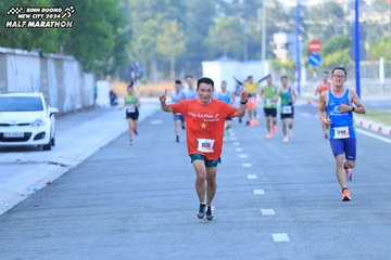 BINH DUONG NEW CITY HALF MARATHON 2024 - Ảnh #1774928