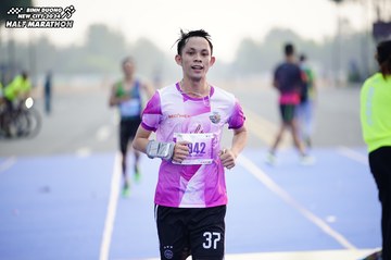 BINH DUONG NEW CITY HALF MARATHON 2024 - Ảnh #1774392