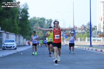 BINH DUONG NEW CITY HALF MARATHON 2024 - Ảnh #1766709