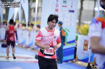 BINH DUONG NEW CITY HALF MARATHON 2024 - Ảnh #1762411