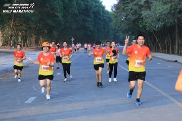 BINH DUONG NEW CITY HALF MARATHON 2024 - Ảnh #1774501