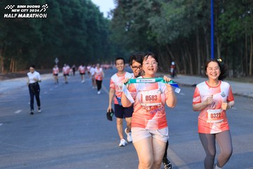BINH DUONG NEW CITY HALF MARATHON 2024 - Ảnh #1773459