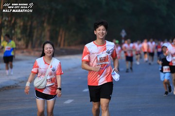 BINH DUONG NEW CITY HALF MARATHON 2024 - Ảnh #1772911