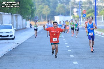 BINH DUONG NEW CITY HALF MARATHON 2024 - Ảnh #1774932