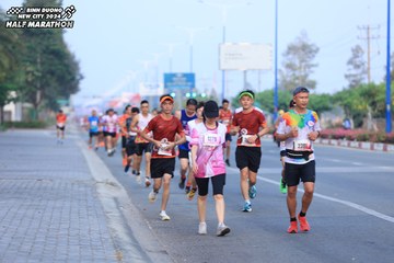 BINH DUONG NEW CITY HALF MARATHON 2024 - Ảnh #1773132