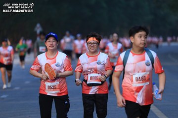 BINH DUONG NEW CITY HALF MARATHON 2024 - Ảnh #1773237